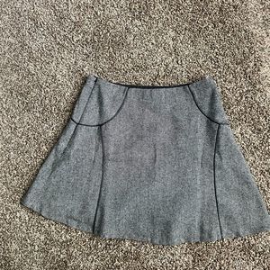 The Limited Gray Short Skirt with Black Piping and Lining Size S